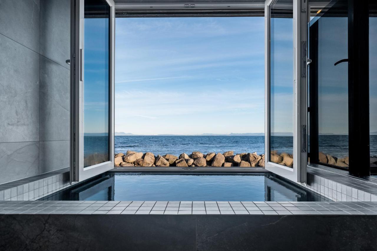 Bay View Apartments Gardur Exteriör bild