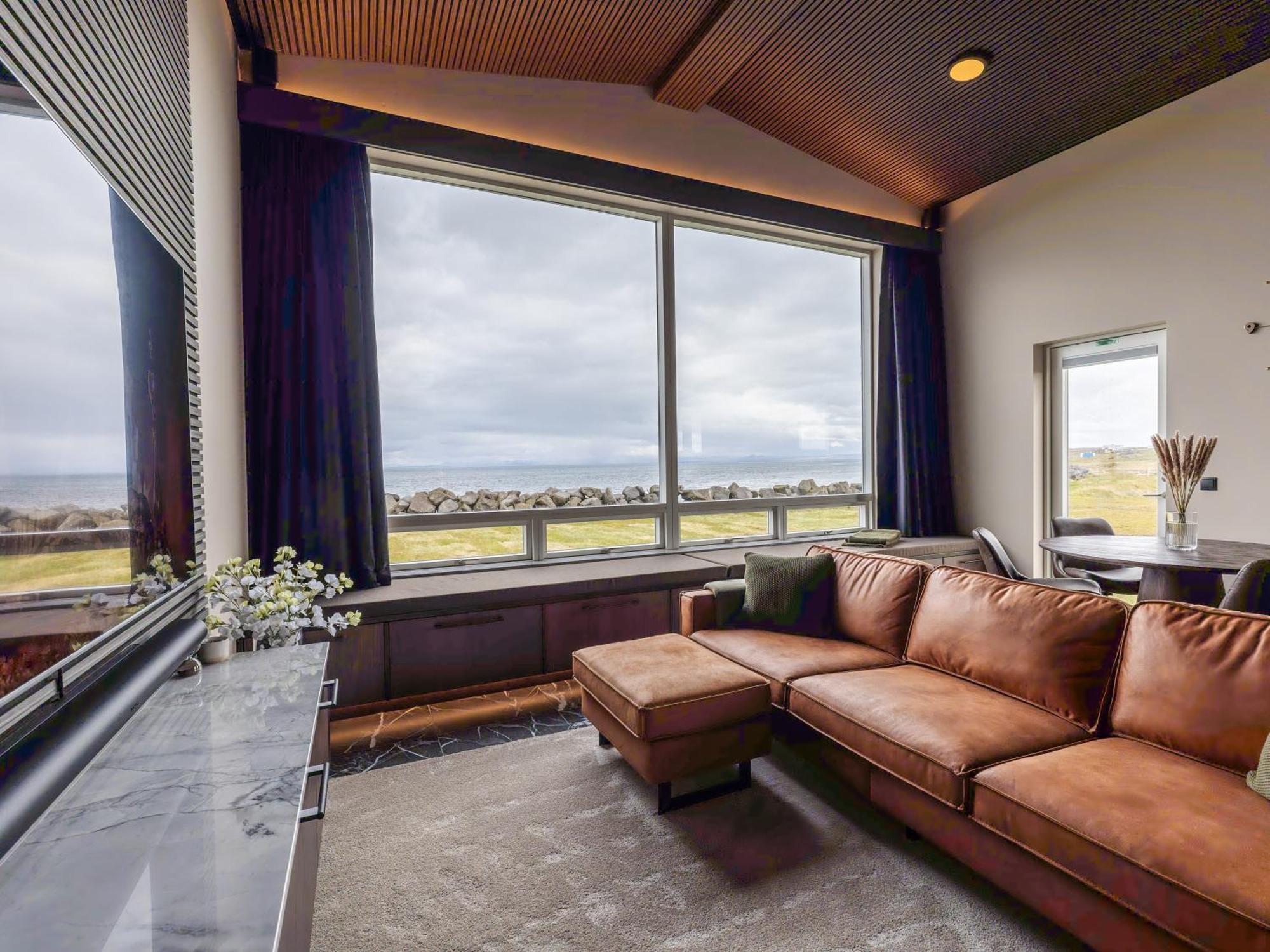 Bay View Apartments Gardur Exteriör bild